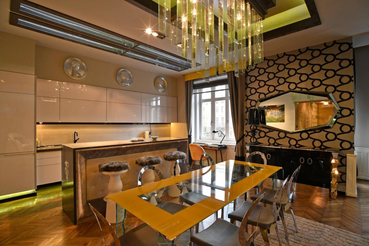 Appartement LuxuryFlat near centre on118 sqm, 3BR,2BTH,8bed,AC à Budapest Extérieur photo